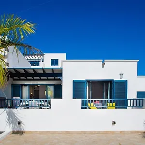 La Nina Bonita Сasa de vacaciones Playa Blanca (Lanzarote)